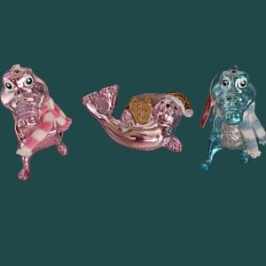 Holiday time lot of 3pcs christmas ornaments